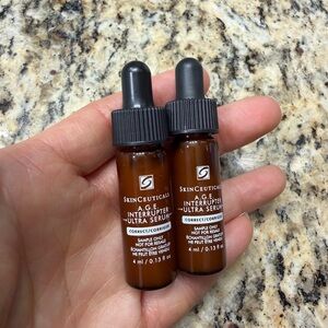 SkinCeuticals A.G.E. Interrupter Ultra Serum - Brown